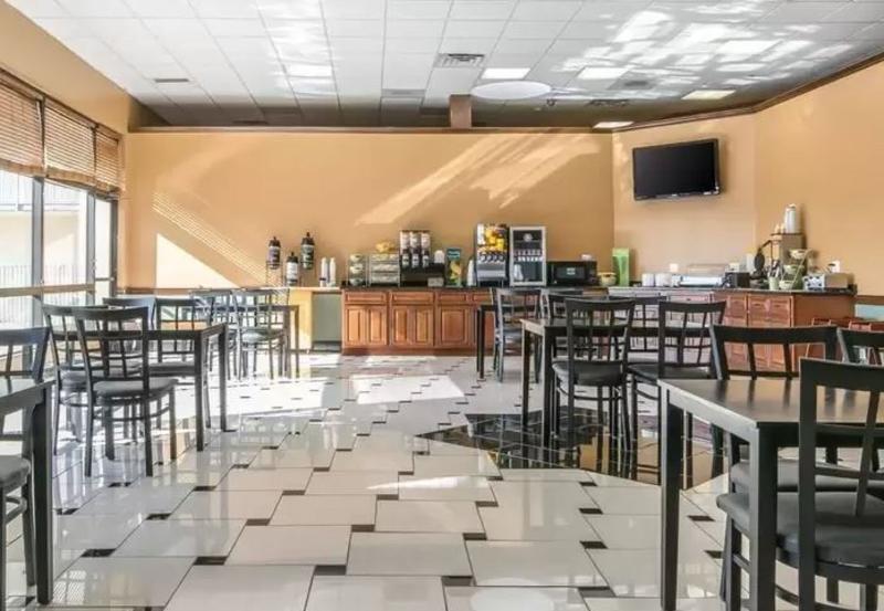 凯艺酒店 Hazard 外观 照片